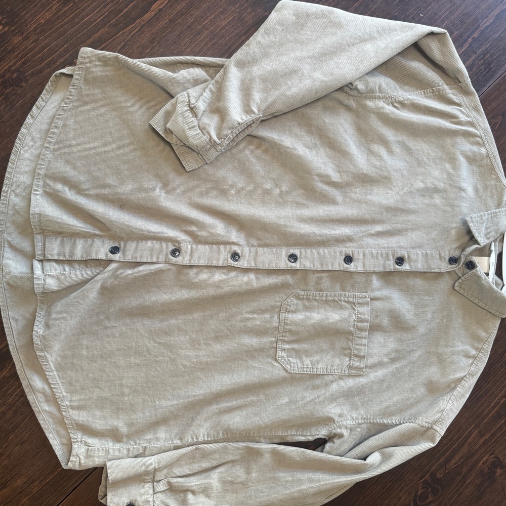 H&M Olive Textured Button Down Shirt